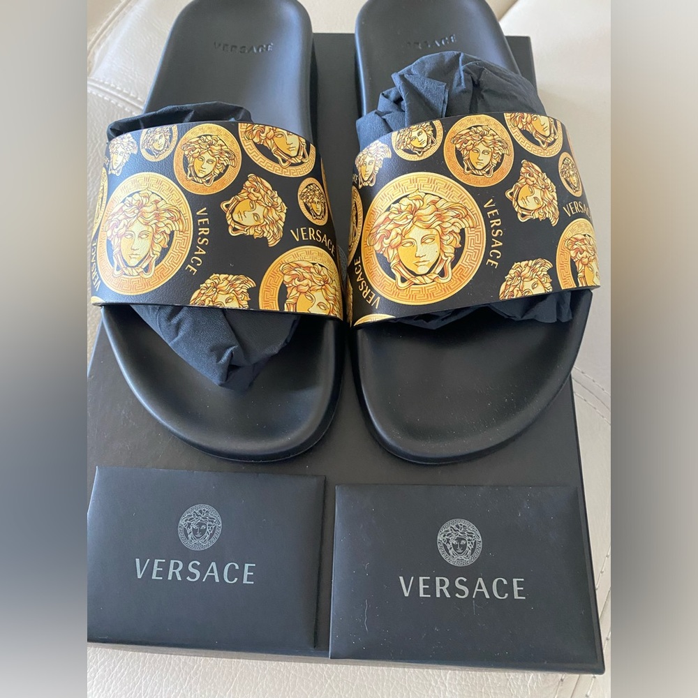 NEW Versace Slides Size 37